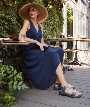 The Élise Comfort Sandal
